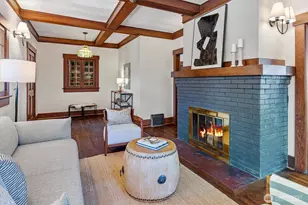 4754 4th Ave NE, Seattle, WA 98105 - Photo 3