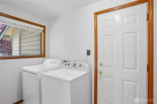 32745 47th Ave SW, Federal Way, WA 98023 - Photo 29