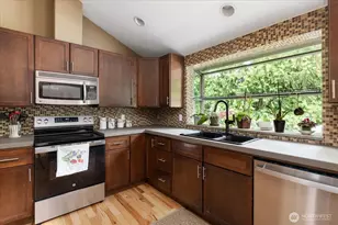 2415 E Cedar Hills Dr, Mount Vernon, WA 98274 - Photo 13