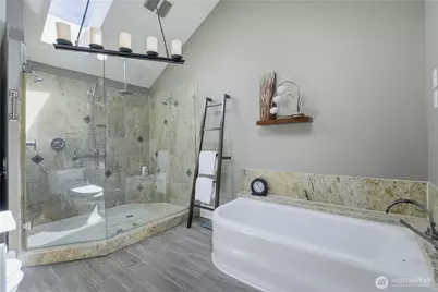 7110 Vandermark Road E, Bonney Lake, WA 98391 - Photo 23