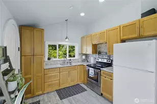 7110 Vandermark Rd E, Bonney Lake, WA 98391 - Photo 31