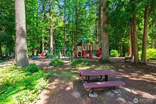 22201 NE 28th Pl, Sammamish, WA 98074 - Photo 39