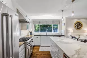 22201 NE 28th Pl, Sammamish, WA 98074 - Photo 9