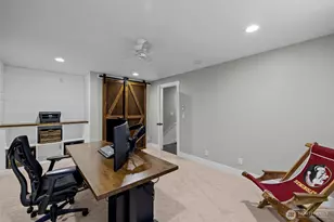22201 NE 28th Pl, Sammamish, WA 98074 - Photo 31