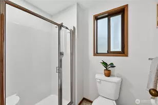 19616 61st Pl NE, Kenmore, WA 98028 - Photo 23