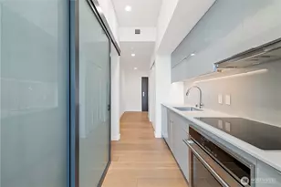 450 South Main St, Seattle, WA 98104 - Photo 19