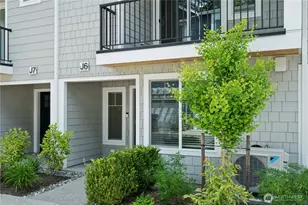 13730 Manor Way, Lynnwood, WA 98087 - Photo 3