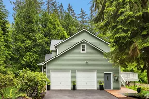 7045 NE Baker Hill Rd, Bainbridge Island, WA 98110 - Photo 3