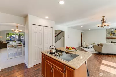 1820 34th Street SE, Puyallup, WA 98372 - Photo 9
