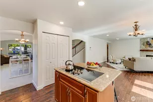 1820 34th St SE, Puyallup, WA 98372 - Photo 9
