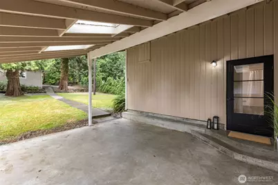 31089 E Lake Morton Drive SE, Kent, WA 98042 - Photo 25