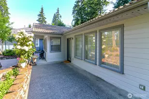 91 E Lake Forest Dr, Allyn, WA 98524 - Photo 17