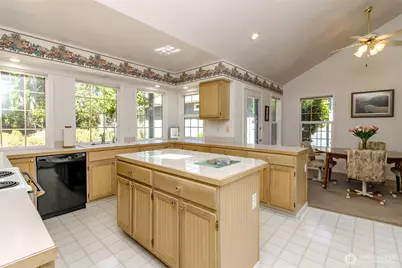 91 E Lake Forest Drive, Allyn, WA 98524 - Photo 3