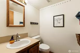 21136 NE 16th St, Sammamish, WA 98074 - Photo 11