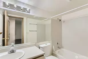 8848 Stone Ave N, Seattle, WA 98103 - Photo 13