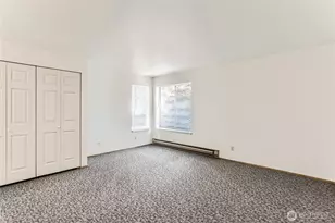 8848 Stone Ave N, Seattle, WA 98103 - Photo 17