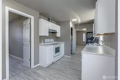 1516 S 272nd, Des Moines, WA 98198 - Photo 5