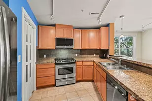 2901 NE Blakely St, Seattle, WA 98105 - Photo 11