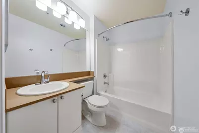 1323 Boren Avenue #206, Seattle, WA 98101 - Photo 7