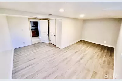 10033 Des Moines Memorial Drive S, Seattle, WA 98168 - Photo 19