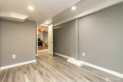 10033 Des Moines Memorial Drive S, Seattle, WA 98168 - Photo 33