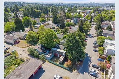 10346 Midvale Avenue N, Seattle, WA 98133 - Photo 25