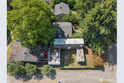 10346 Midvale Avenue N, Seattle, WA 98133 - Photo 3