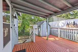 10346 Midvale Ave N, Seattle, WA 98133 - Photo 5