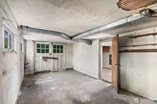 2415 Queen Anne Ave N, Seattle, WA 98109 - Photo 29