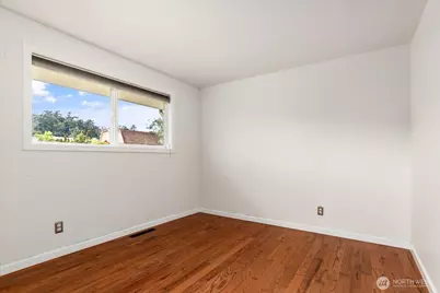 188 SW 8th Avenue, Oak Harbor, WA 98277 - Photo 17
