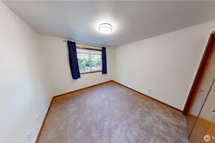 715 N Waugh Rd, Mount Vernon, WA 98273 - Photo 11