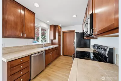 1721 Langdon Street, Sumner, WA 98390 - Photo 17