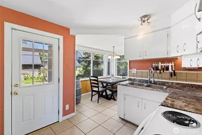 707 York Street, Bellingham, WA 98225 - Photo 15