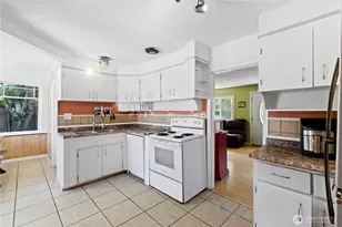 707 York St, Bellingham, WA 98225 - Photo 13