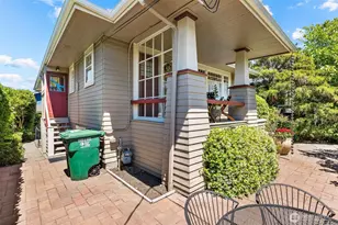 1916 E McGraw St, Seattle, WA 98112 - Photo 33
