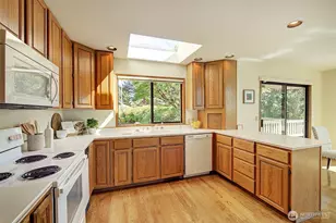 8211 128th Ave SE, Newcastle, WA 98056 - Photo 11