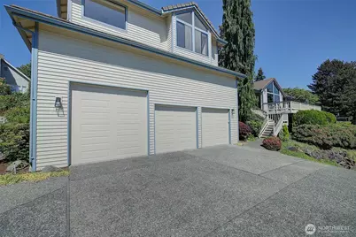 8211 128th Avenue SE, Newcastle, WA 98056 - Photo 35