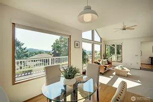 8211 128th Ave SE, Newcastle, WA 98056 - Photo 5