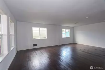 408 F Street, Cosmopolis, WA 98537 - Photo 3