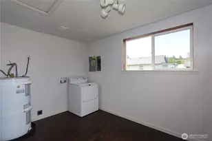 408 F St, Cosmopolis, WA 98537 - Photo 9