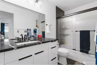 2500 Canterbury Lane E #204, Seattle, WA 98112 - Photo 19