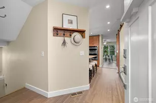 701 N State St, Bellingham, WA 98225 - Photo 5