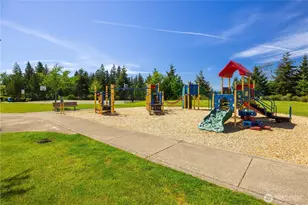 2055 Larchmount Dr NE, Issaquah, WA 98029 - Photo 29