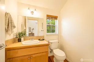 2055 Larchmount Dr NE, Issaquah, WA 98029 - Photo 23