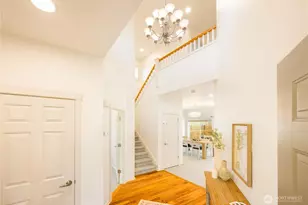 2055 Larchmount Dr NE, Issaquah, WA 98029 - Photo 3