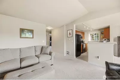 12404 E Gibson Road #H301, Everett, WA 98204 - Photo 5
