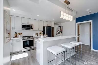 76 Cedar Street #708, Seattle, WA 98121 - Photo 11