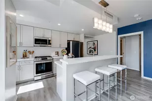 76 Cedar St, Seattle, WA 98121 - Photo 11