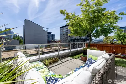 76 Cedar Street #708, Seattle, WA 98121 - Photo 3