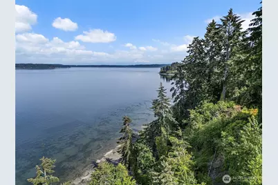 7544 Sandy Point Beach Road NE, Olympia, WA 98516 - Photo 3